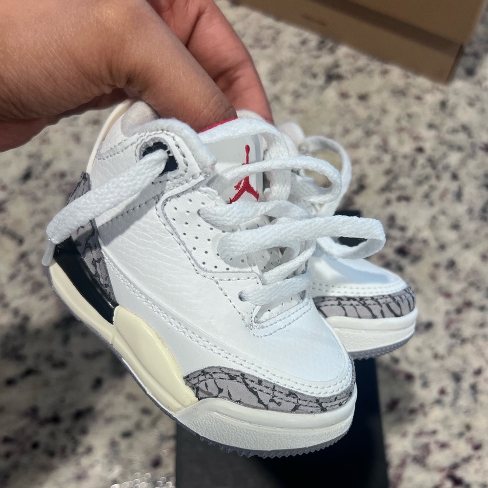 Toddler Jordan 3 size 2c